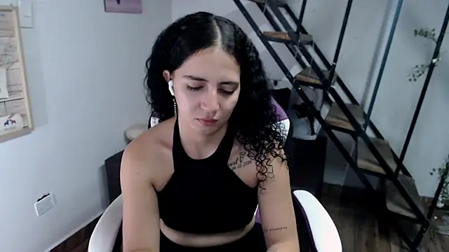 Snapshot of samantha_baby_ chatting on October 13, 2025, 7:37 pm samantha baby online show from October 13, 2025, 7:37 pm