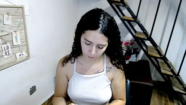 Snapshot of samantha_baby_ chatting on March 15, 2025, 10:33 pm samantha baby online show from March 15, 2025, 10:33 pm