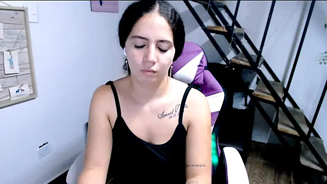 Snapshot of samantha_baby_ chatting on September 27, 2025, 7:42 pm samantha baby online show from September 27, 2025, 7:42 pm