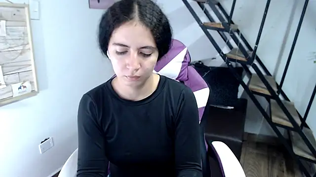 Snapshot of samantha_baby_ chatting on November 5, 2025, 8:34 pm samantha baby online show from November 5, 2025, 8:34 pm