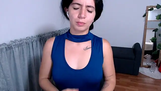 Snapshot of samantha_baby_ chatting on November 16, 2025, 5:45 am samantha baby online show from November 16, 2025, 5:45 am