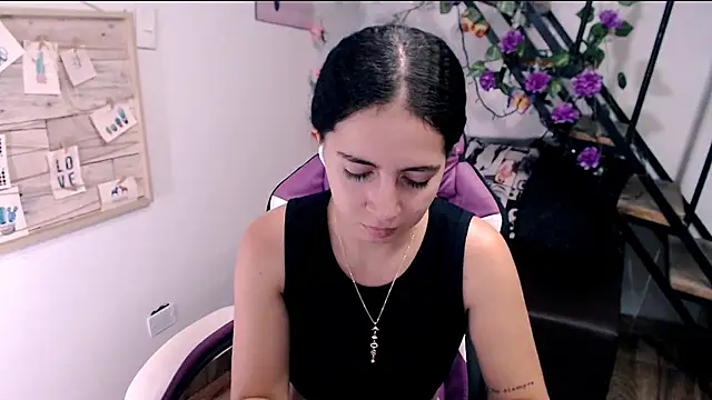 Snapshot of samantha_baby_ chatting on May 5, 2026, 6:44 pm samantha baby online show from May 5, 2026, 6:44 pm