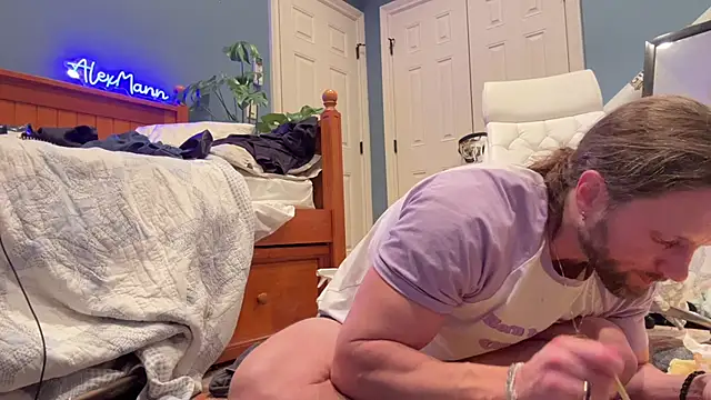 Snapshot of alexmannd chatting on February 6, 2025, 3:16 am alexmannd online show from February 6, 2025, 3:16 am