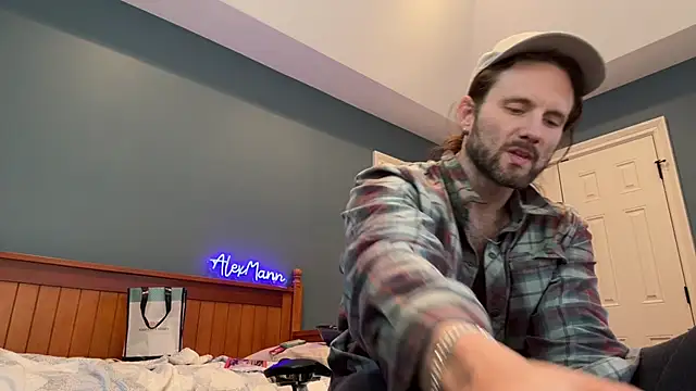 Snapshot of alexmannd chatting on February 24, 2025, 2:48 pm alexmannd online show from February 24, 2025, 2:48 pm