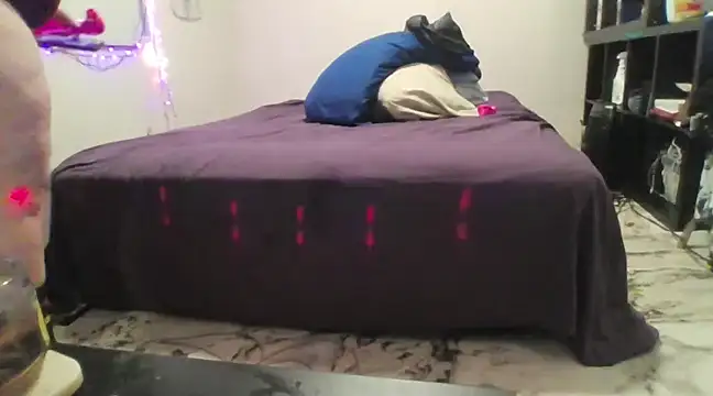 ThICk JuIcEy online show from January 20, 2025, 12:39 pm