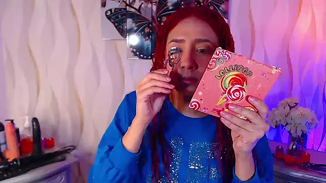 IsabelaLatina online show from February 12, 2026, 3:12 pm