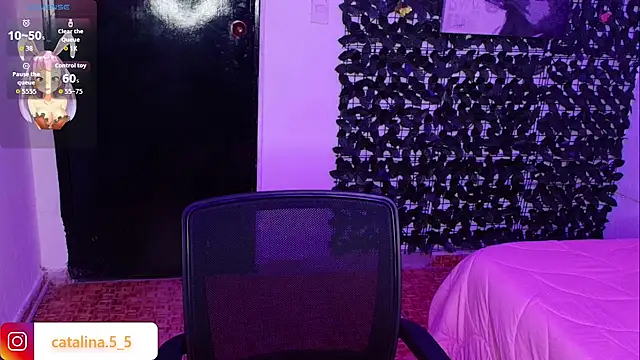 Snapshot of Kata_Bigboobs chatting on November 23, 2025, 1:26 am Kata Bigboobs online show from November 23, 2025, 1:26 am