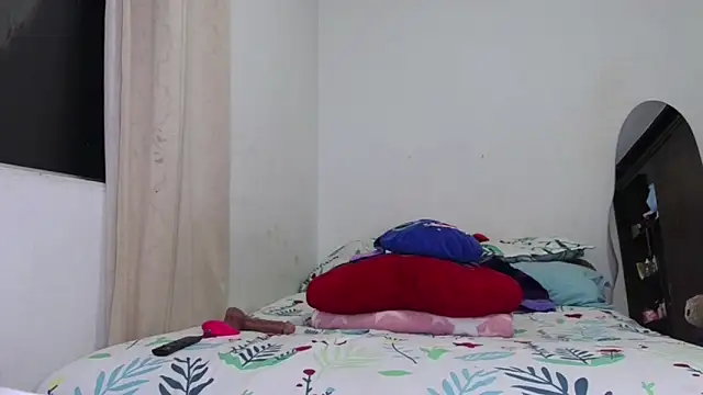 ari sexy1 online show from February 12, 2026, 3:06 am