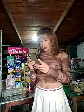 Evehampy online show from April 7, 2026, 7:37 pm