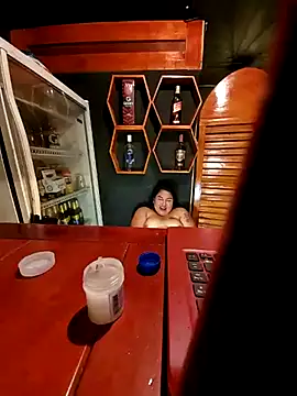 Snapshot of Evehampy chatting on March 18, 2025, 8:37 pm Evehampy online show from March 18, 2025, 8:37 pm