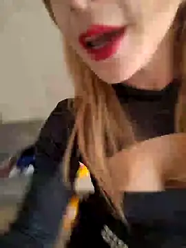 Snapshot of Evehampy chatting on October 18, 2025, 8:33 pm Evehampy online show from October 18, 2025, 8:33 pm