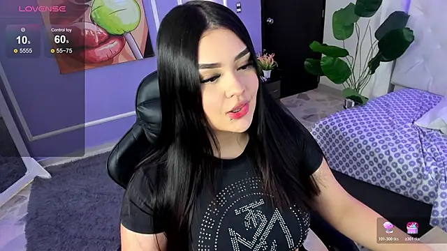 Snapshot of martinasaez chatting on December 5, 2025, 9:01 pm martinasaez online show from December 5, 2025, 9:01 pm