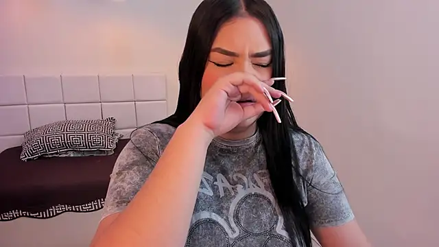 Snapshot of martinasaez chatting on November 26, 2025, 1:11 pm martinasaez online show from November 26, 2025, 1:11 pm