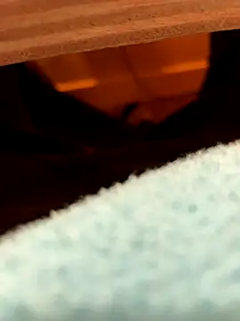 la chiennete online show from November 10, 2025, 1:21 am