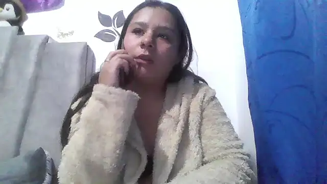 Charis 21 online show from April 17, 2026, 11:18 pm