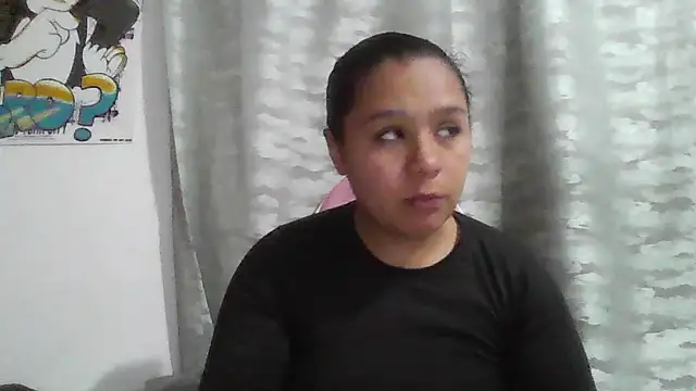 Snapshot of Charis_21 chatting on July 9, 2026, 3:29 am Charis 21 online show from July 9, 2026, 3:29 am