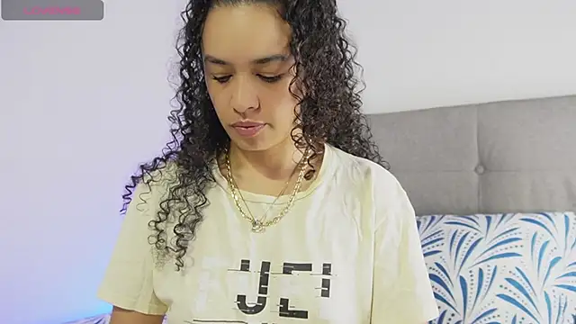 Snapshot of angela__98 chatting on September 9, 2025, 12:36 pm angela 98 online show from September 9, 2025, 12:36 pm