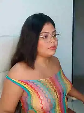 Snapshot of kiara-evans02 chatting on December 1, 2025, 11:05 pm kiara-evans02 online show from December 1, 2025, 11:05 pm