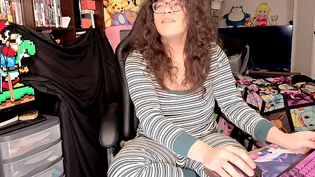 Snapshot of ShinyCherub chatting on February 7, 2026, 1:02 am ShinyCherub online show from February 7, 2026, 1:02 am