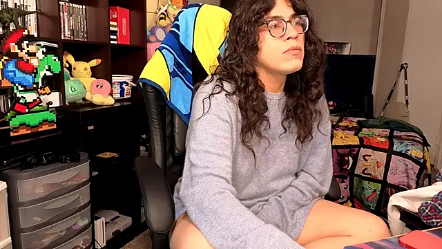 ShinyCherub online show from November 10, 2025, 1:54 am