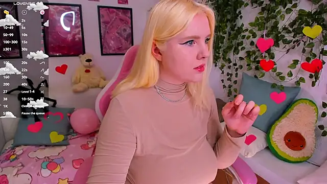 art lovee online show from February 18, 2026, 1:25 am