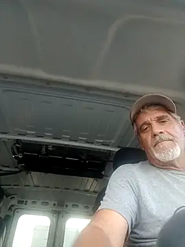 Snapshot of TTolbert chatting on September 19, 2025, 3:49 pm TTolbert online show from September 19, 2025, 3:49 pm