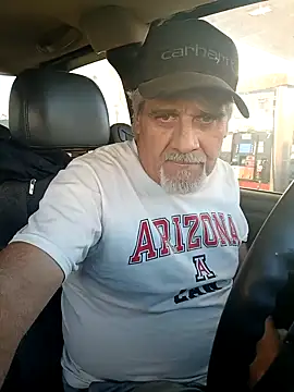 Snapshot of TTolbert chatting on January 12, 2025, 11:58 pm TTolbert online show from January 12, 2025, 11:58 pm