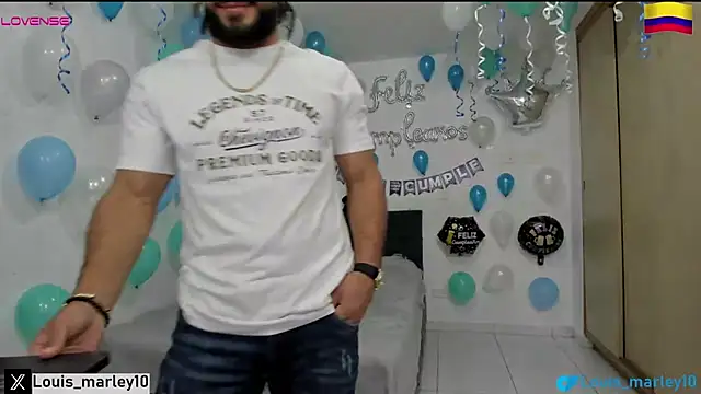 Snapshot of Louis_marley__ chatting on March 23, 2025, 4:27 am Louis marley online show from March 23, 2025, 4:27 am