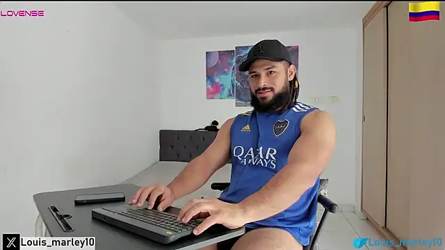 Snapshot of Louis_marley__ chatting on October 31, 2025, 3:41 pm Louis marley online show from October 31, 2025, 3:41 pm