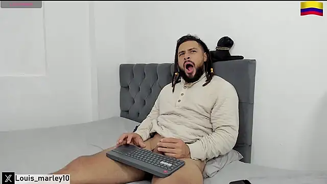 Snapshot of Louis_marley__ chatting on June 5, 2026, 6:52 am Louis marley online show from June 5, 2026, 6:52 am