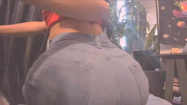 MYFAVOURITESTRAGER online show from February 19, 2026, 7:44 pm