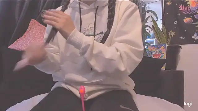 MYFAVOURITESTRAGER online show from December 20, 2025, 6:33 pm