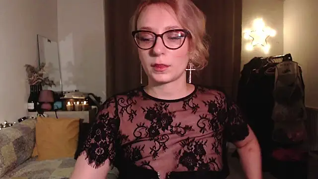 Snapshot of welliza chatting on November 24, 2025, 9:59 pm welliza online show from November 24, 2025, 9:59 pm