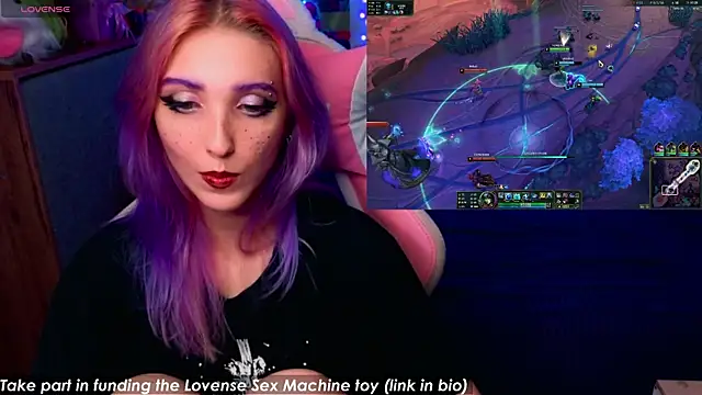 Snapshot of Violet_Noir chatting on September 10, 2025, 5:23 pm Violet Noir online show from September 10, 2025, 5:23 pm