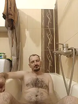 Adriandan1982 online show from October 5, 2025, 1:02 pm