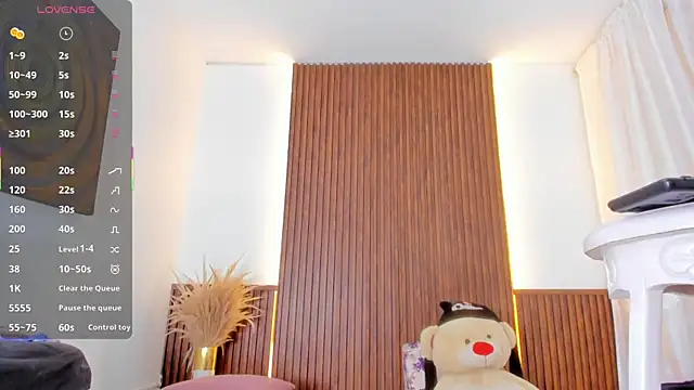 BunnyHotsx online show from November 29, 2025, 10:10 pm