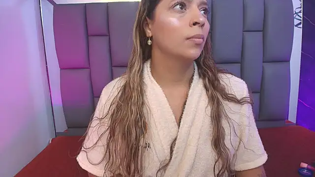 Snapshot of _MiaBrown_ chatting on February 11, 2026, 12:05 pm MiaBrown online show from February 11, 2026, 12:05 pm