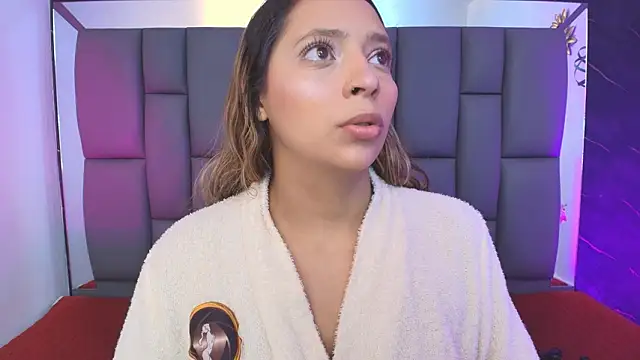 Snapshot of _MiaBrown_ chatting on February 18, 2026, 12:12 pm MiaBrown online show from February 18, 2026, 12:12 pm