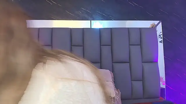 Snapshot of _MiaBrown_ chatting on February 26, 2026, 12:05 pm MiaBrown online show from February 26, 2026, 12:05 pm