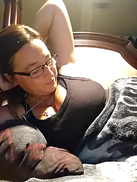 angelbaby1998 online show from September 21, 2025, 4:39 am