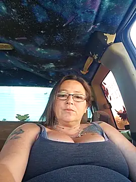angelbaby1998 online show from May 11, 2026, 10:18 pm
