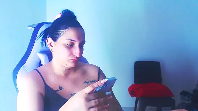 Snapshot of liz_dirty chatting on June 3, 2026, 9:52 pm liz dirty online show from June 3, 2026, 9:52 pm