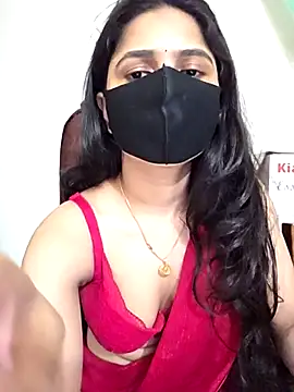 Snapshot of Suvosri chatting on December 2, 2025, 6:09 pm Suvosri online show from December 2, 2025, 6:09 pm