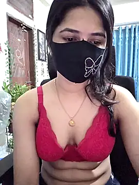 Snapshot of Suvosri chatting on November 18, 2025, 6:17 am Suvosri online show from November 18, 2025, 6:17 am