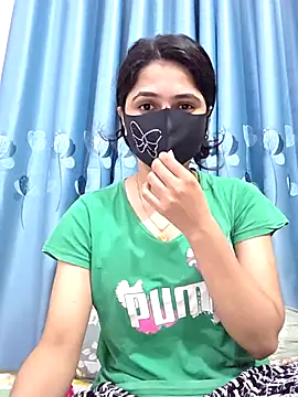 Snapshot of Suvosri chatting on October 14, 2025, 4:57 am Suvosri online show from October 14, 2025, 4:57 am