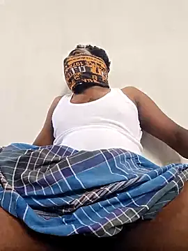 Snapshot of Tamil_paiyan012 chatting on November 8, 2025, 4:49 am Tamil paiyan012 online show from November 8, 2025, 4:49 am