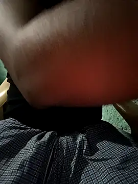 Snapshot of Tamil_paiyan012 chatting on December 17, 2024, 2:55 am Tamil paiyan012 online show from December 17, 2024, 2:55 am