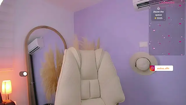 Andrea Marinn online show from February 19, 2026, 12:51 am