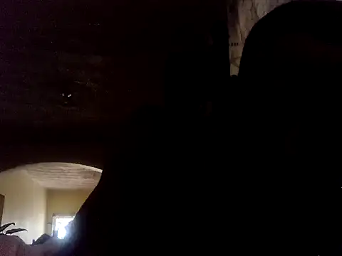 LookingLover34 online show from November 12, 2025, 5:50 pm