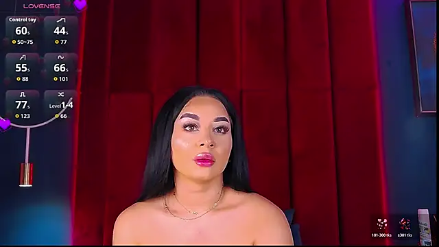 MadyLuxxx online show from October 25, 2025, 7:14 pm